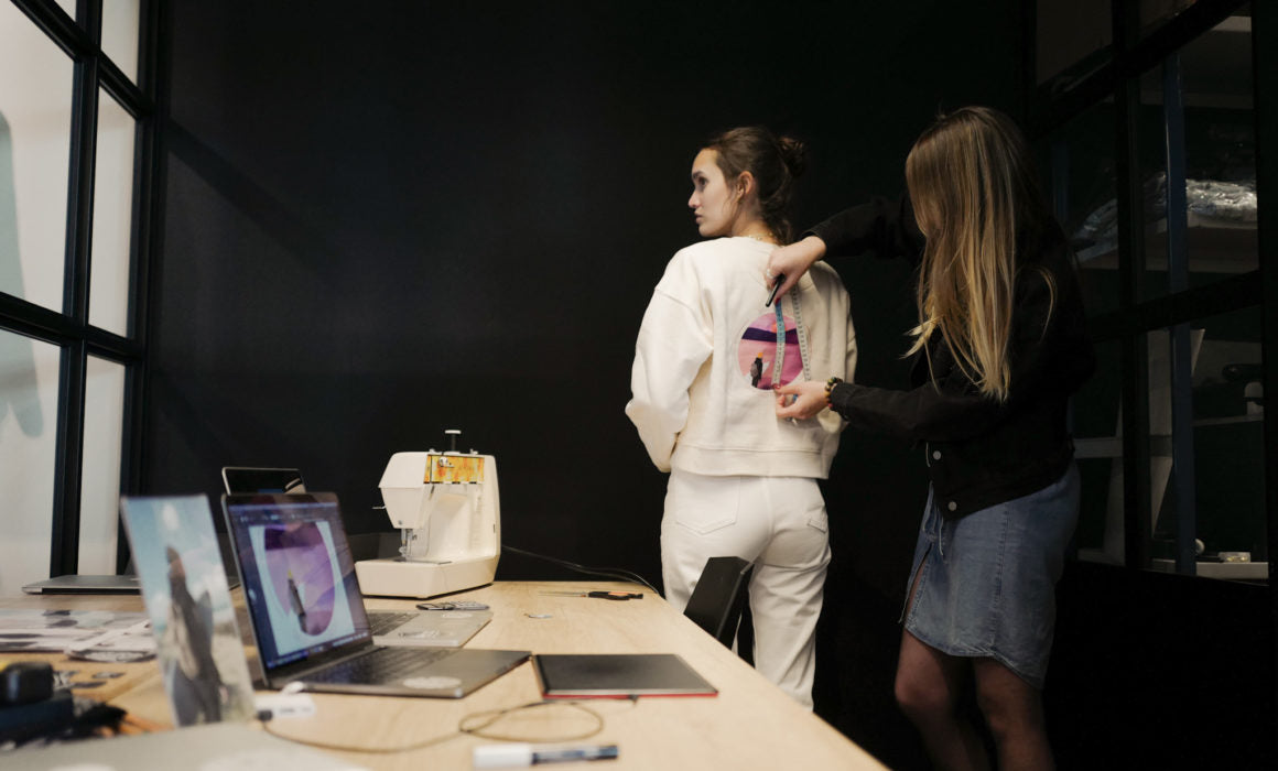 Signature sweatshirt by Lauriane