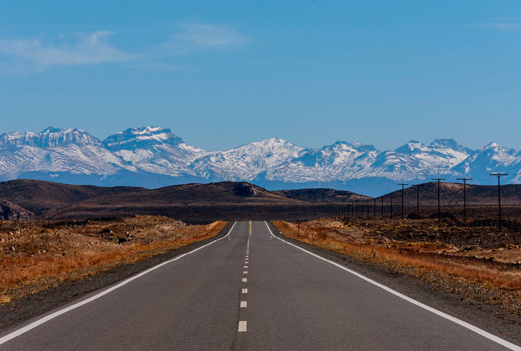 Discover the world on two wheels: the 5 most beautiful motorcycle road trips in the world