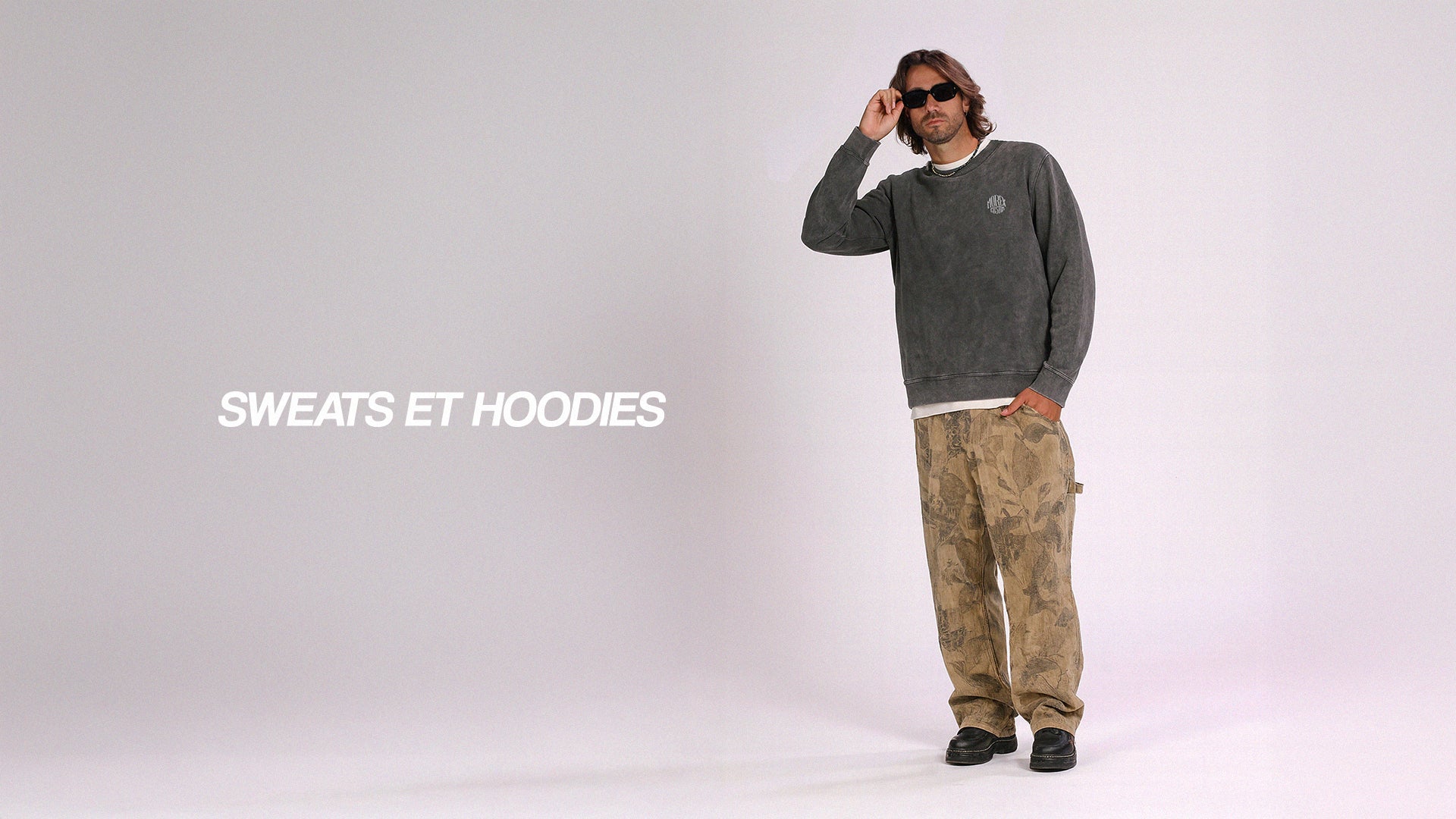 Hoodies & Sweatshirts