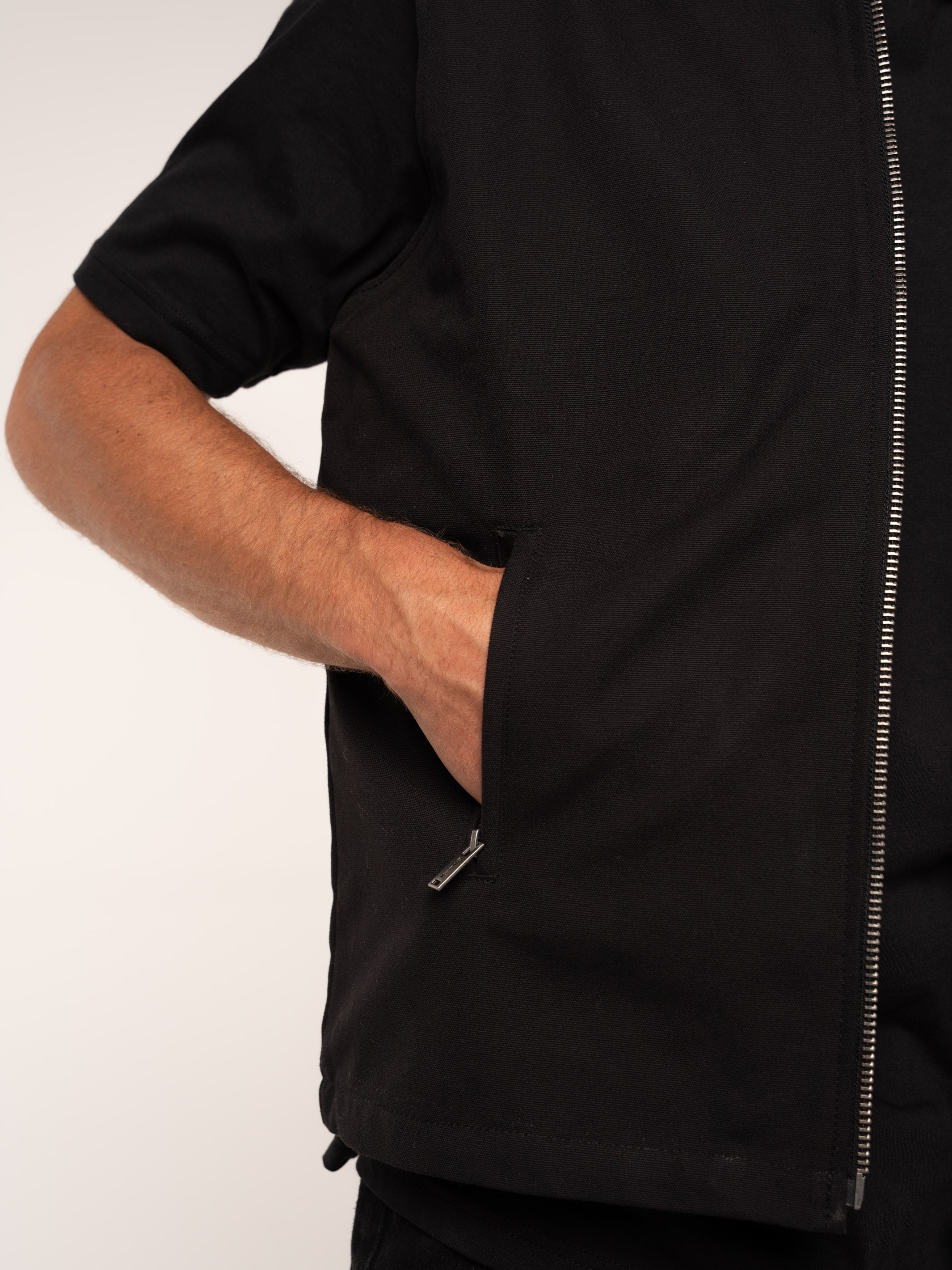 GAO - SLEEVELESS JACKET