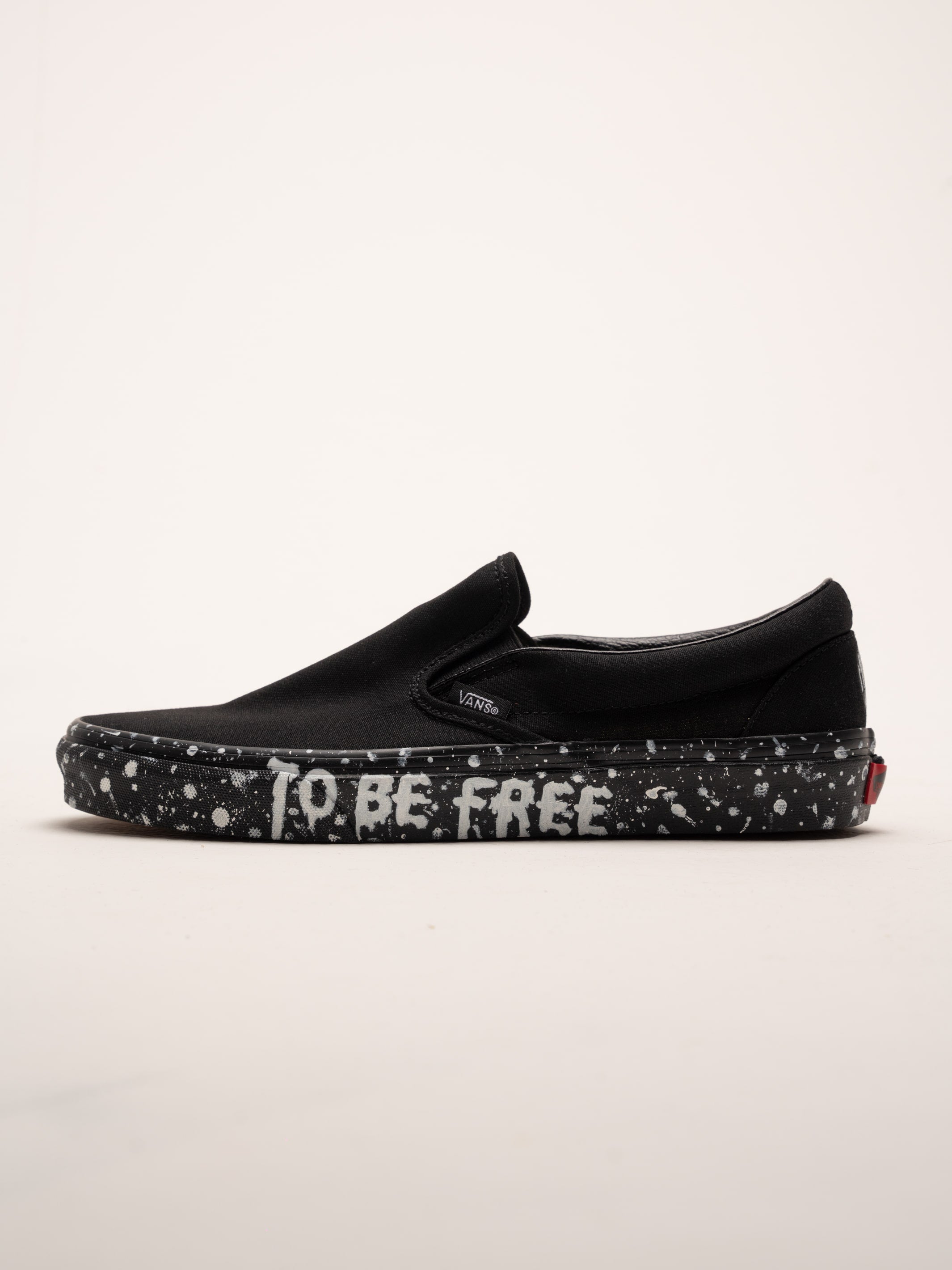 Vans Classic Slip-On "TRASH RIDE" - Black