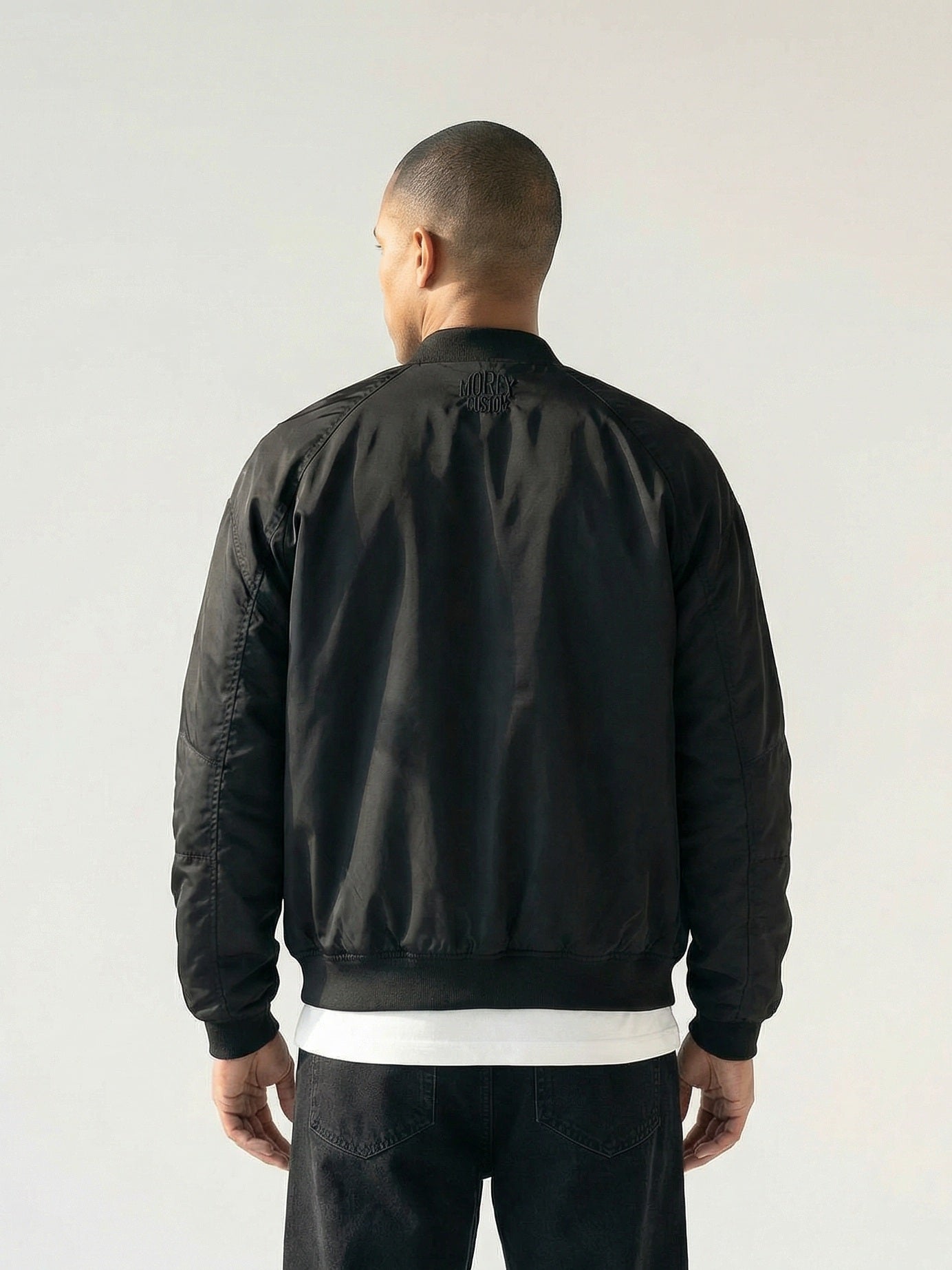 Bomber noir Morex Custom vue de dos, veste lifestyle au style vintage pour homme.