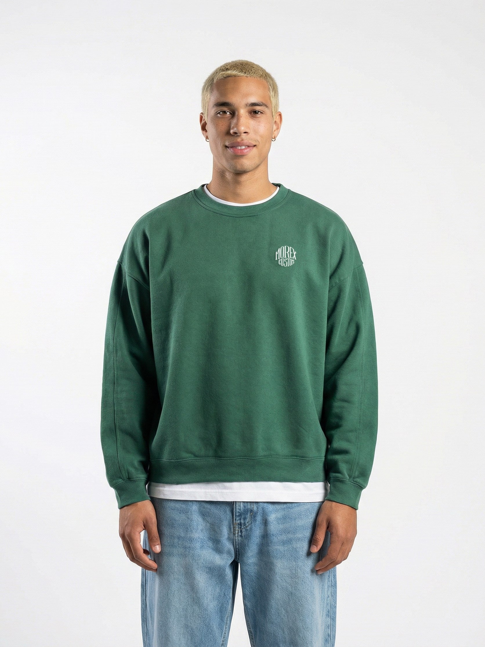 Sweatshirt vert Morex Custom avec logo poitrine – look lifestyle vintage homme