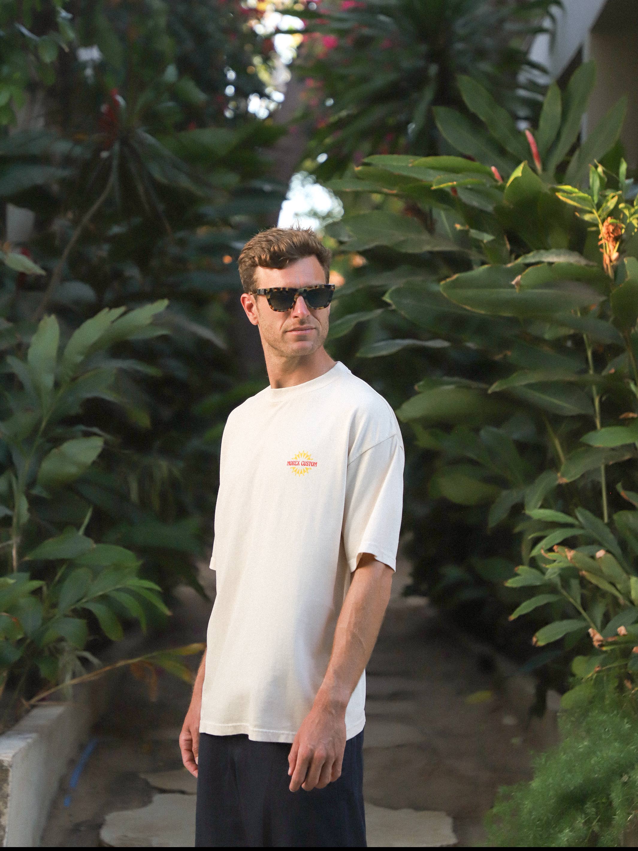 Light - T-shirt Oversize