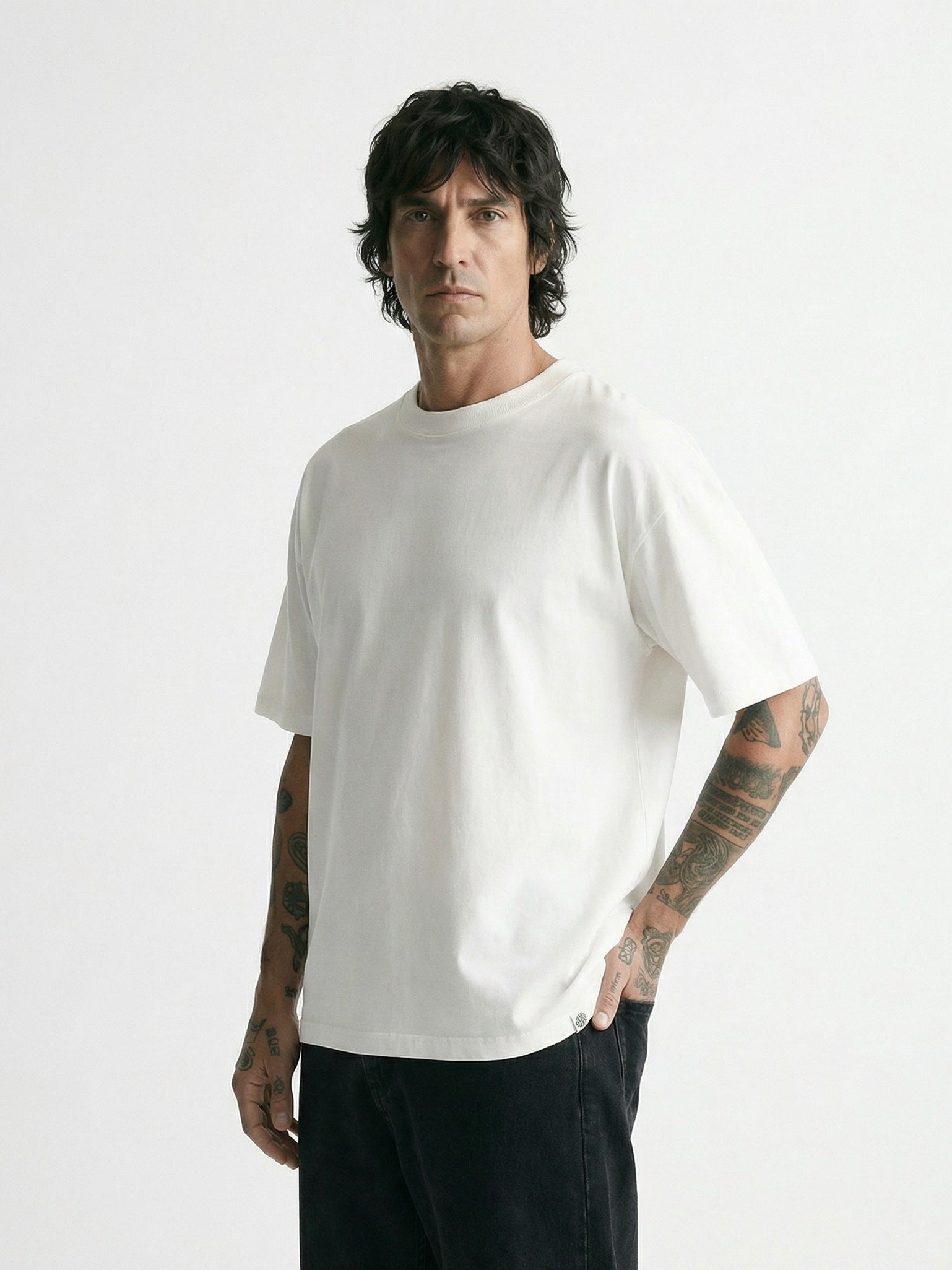 T-shirt oversized blanc crème Morex Custom pour homme, coupe décontractée et style vintage lifestyle.