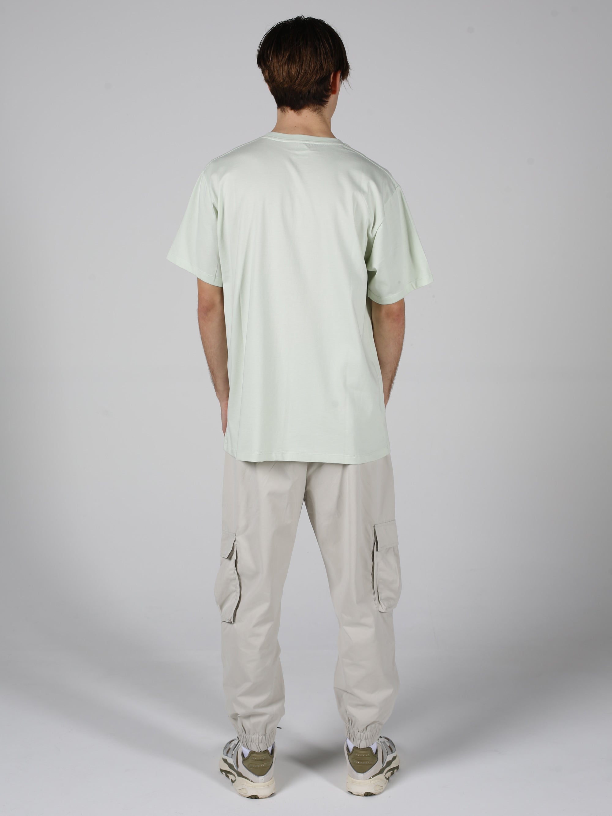 University - T-Shirt