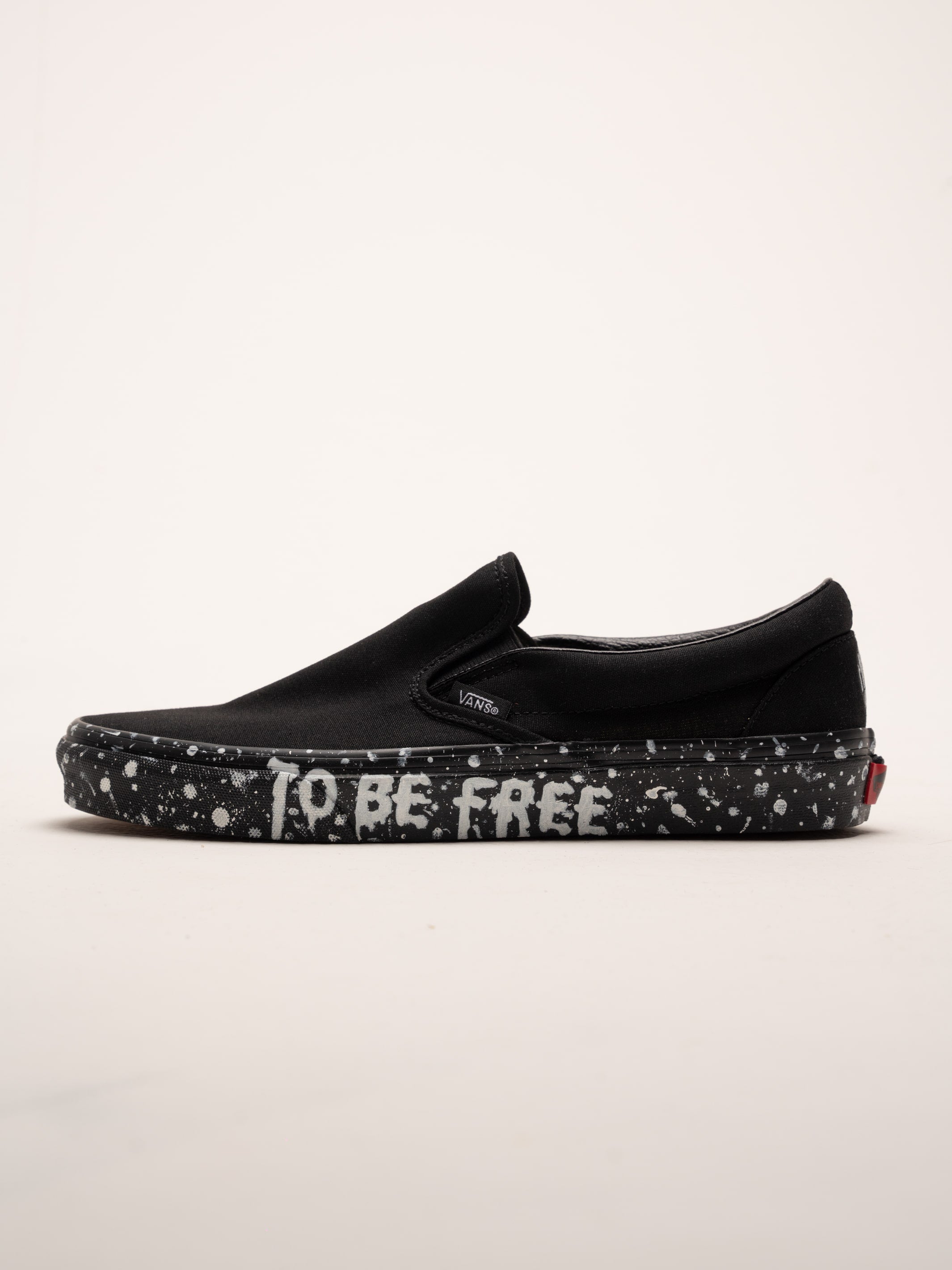 Vans Classic Slip-On "TRASH RIDE " - Noir