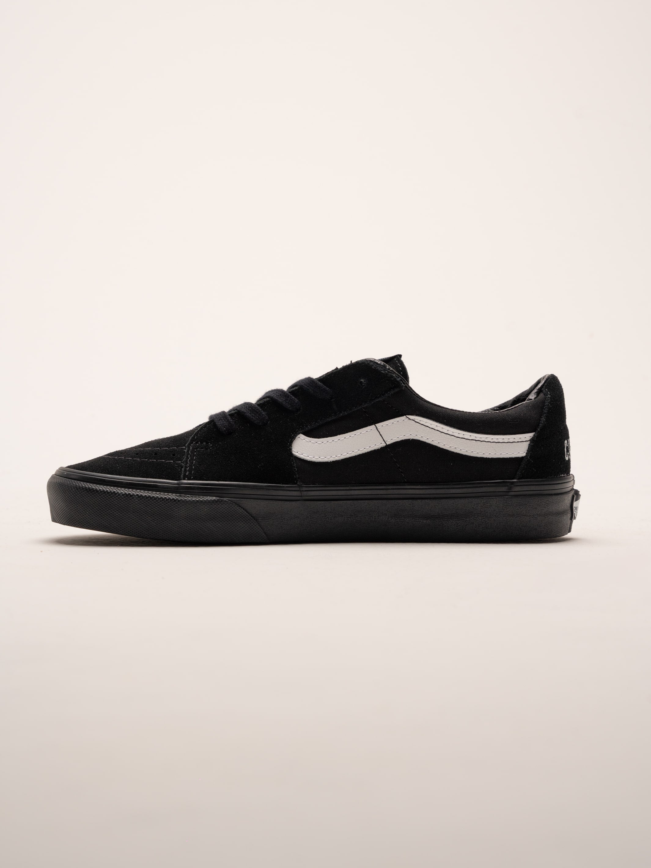 Vans SK8-LOW "POWER SUPPLY" - Noir