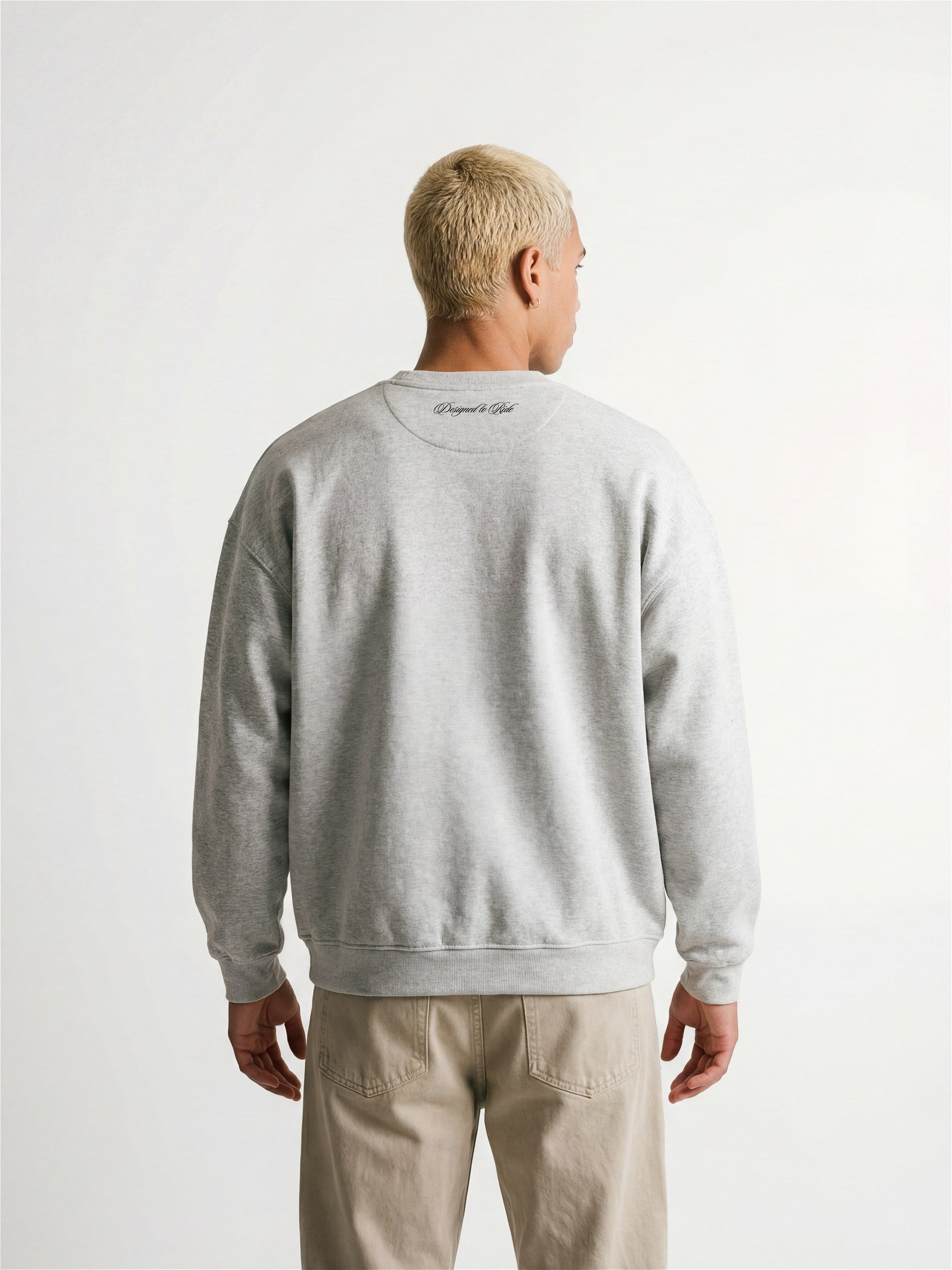 Sweatshirt gris chiné Morex Custom avec inscription Designed to Ride au dos, style lifestyle et vintage pour homme.