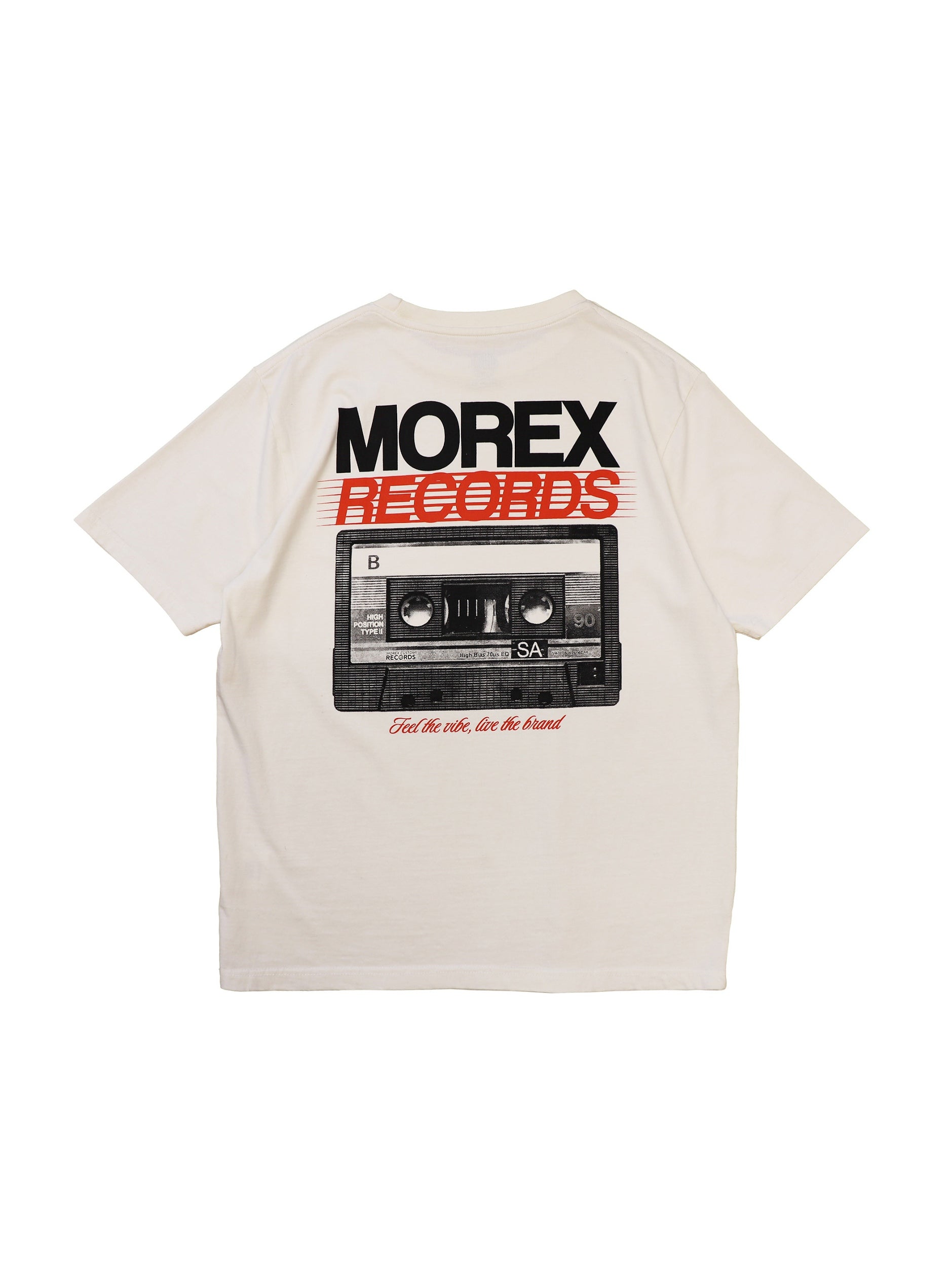 T-shirt blanc Morex Custom avec imprimé graphique Morex Records et illustration de cassette audio au dos.
