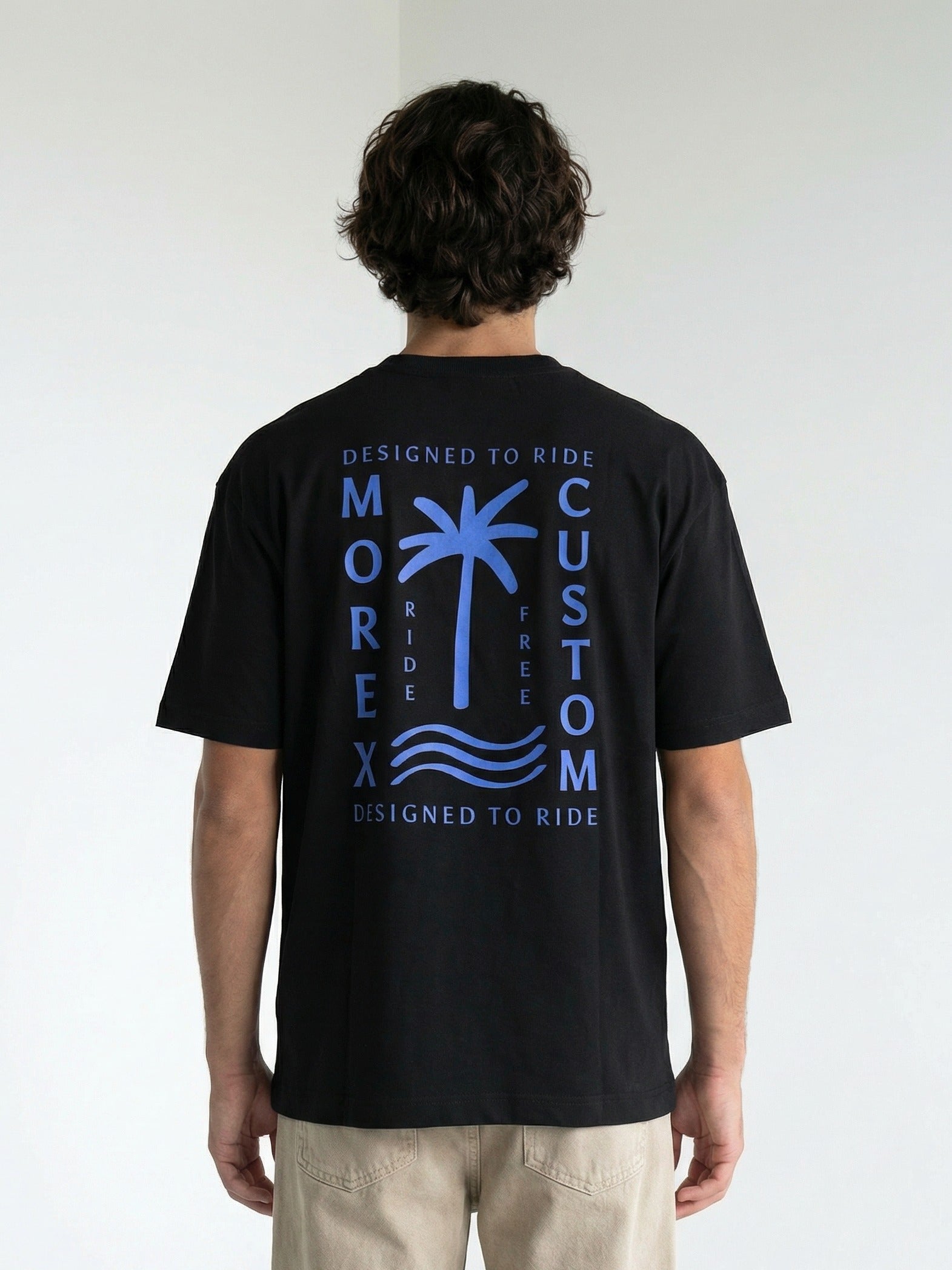 T-shirt noir Morex Custom avec graphisme bleu Ride Free et palmier au dos, style vintage et lifestyle moto.